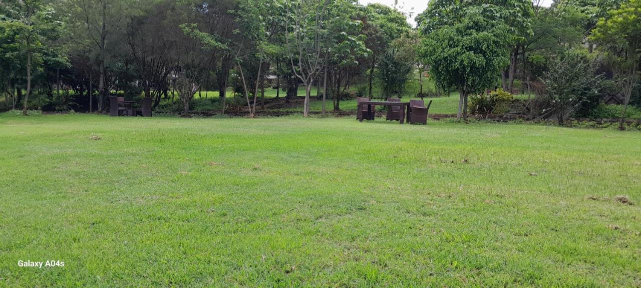 Esikar Gardens Hotel Narok Buitenkant foto