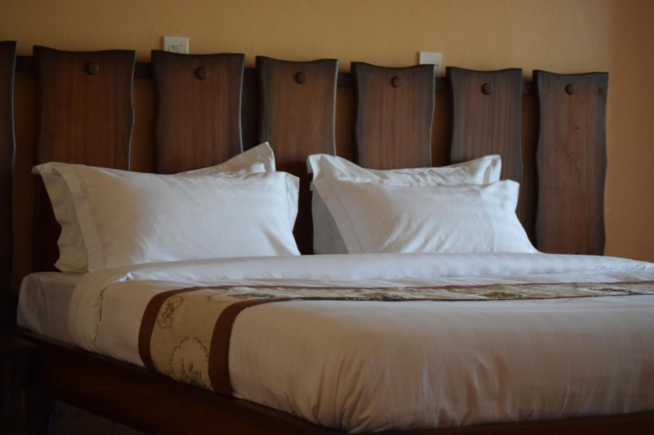 Esikar Gardens Hotel Narok Buitenkant foto
