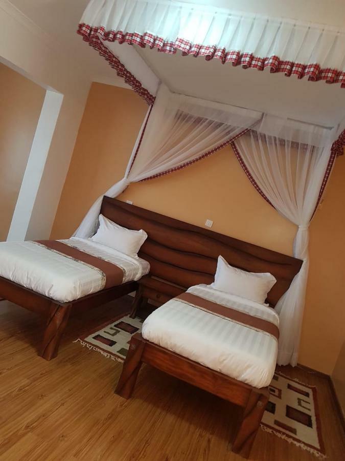 Esikar Gardens Hotel Narok Buitenkant foto