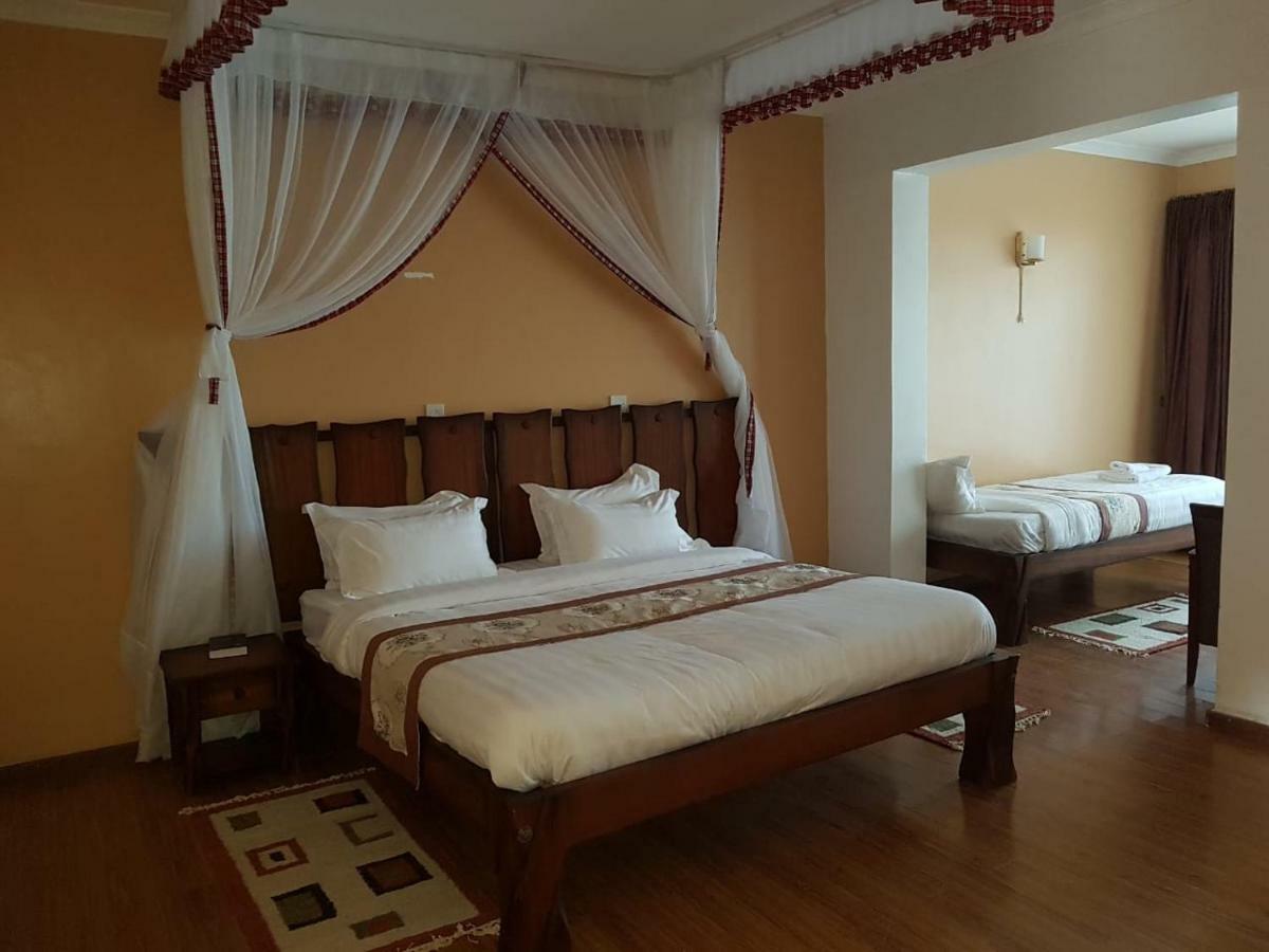 Esikar Gardens Hotel Narok Buitenkant foto